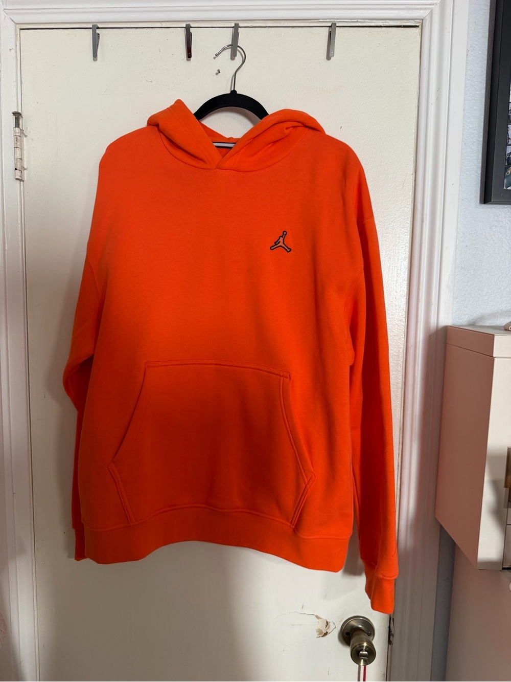 Jordan Essentials Orange Fleece Pullover Hoodie Embroidered Jumpman Size Large